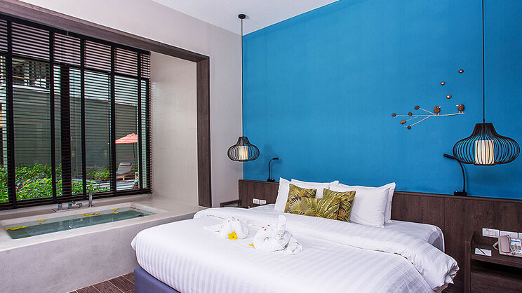 Deluxe Suite Pool Access / Jacuzzi - Adults Zone 